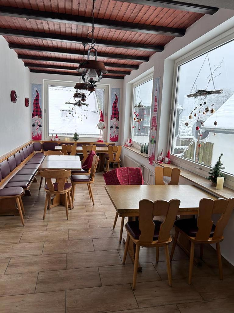 Gast - Gästehaus Astenblick auch für grosse Gruppen geeignet Villa Winterberg Exterior foto