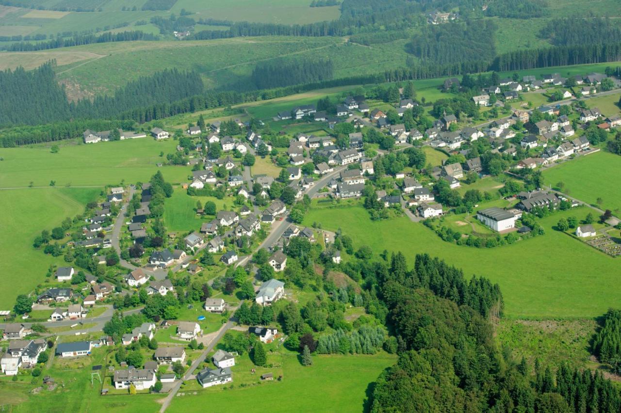 Gast - Gästehaus Astenblick auch für grosse Gruppen geeignet Villa Winterberg Exterior foto